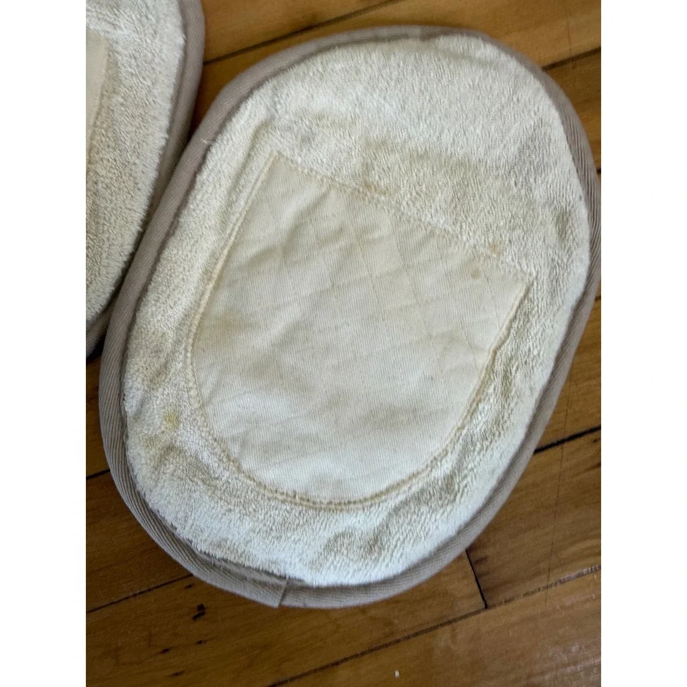 KitchenAid cream‎ oval shaped pot holders oven mitts